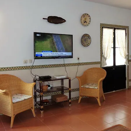 Casa Do Corgo Em * Quarteira
